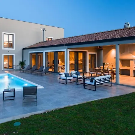 & Jardin - Luxury With Swimming Pool *