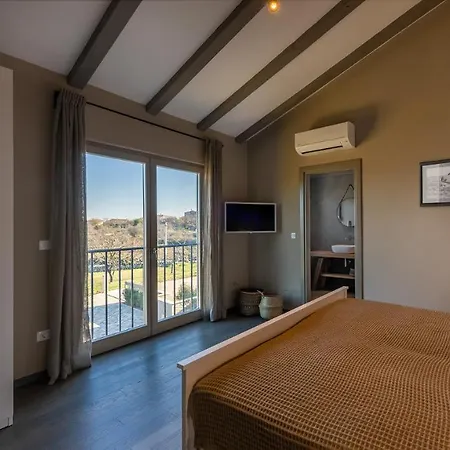 Villa & Jardin - Luxury With Swimming Pool