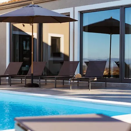 别墅 & Jardin - Luxury With Swimming Pool