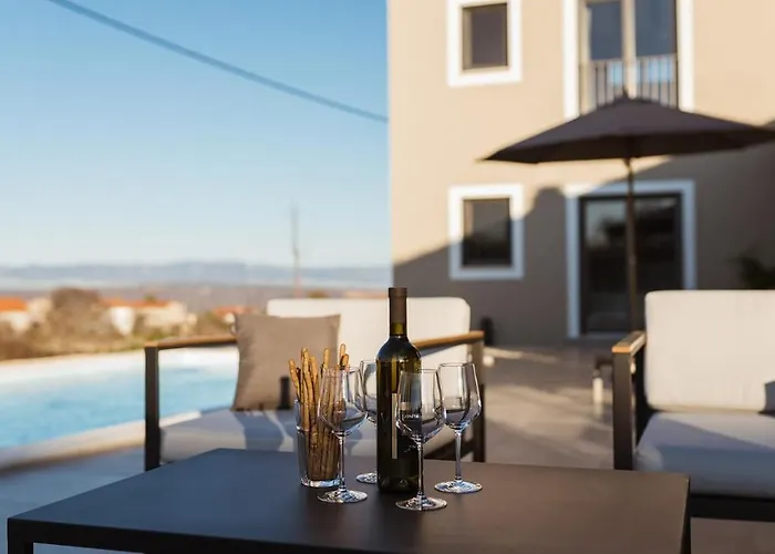 Villa & Jardin - Luxury With Swimming Pool *