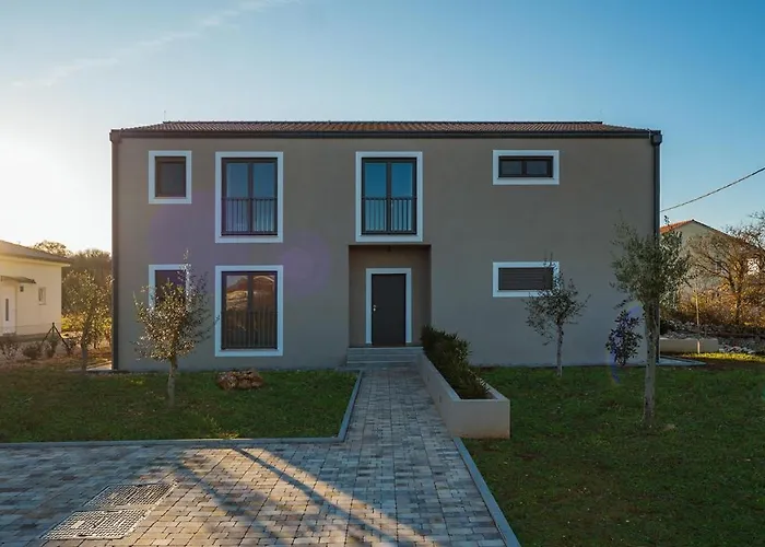 & Jardin - Luxury With Swimming Pool