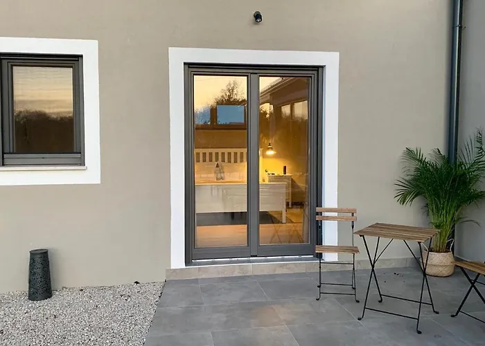 & Jardin - Luxury With Swimming Pool Vrh (Krk)