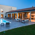 & Jardin - Luxury With Swimming Pool *