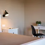 فيلة & Jardin - Luxury With Swimming Pool Vrh (Krk)