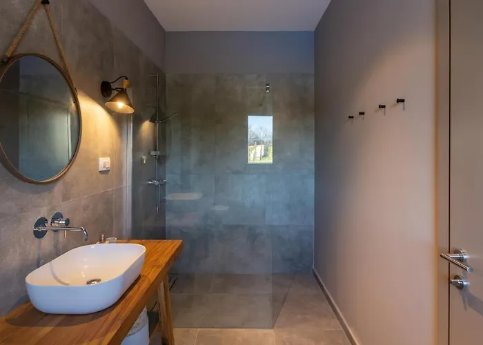 Вилла & Jardin - Luxury With Swimming Pool